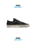 V Pearlized Shoes